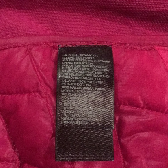 BNWT Hot pink North Face jacket with hood - Picture 7 of 8